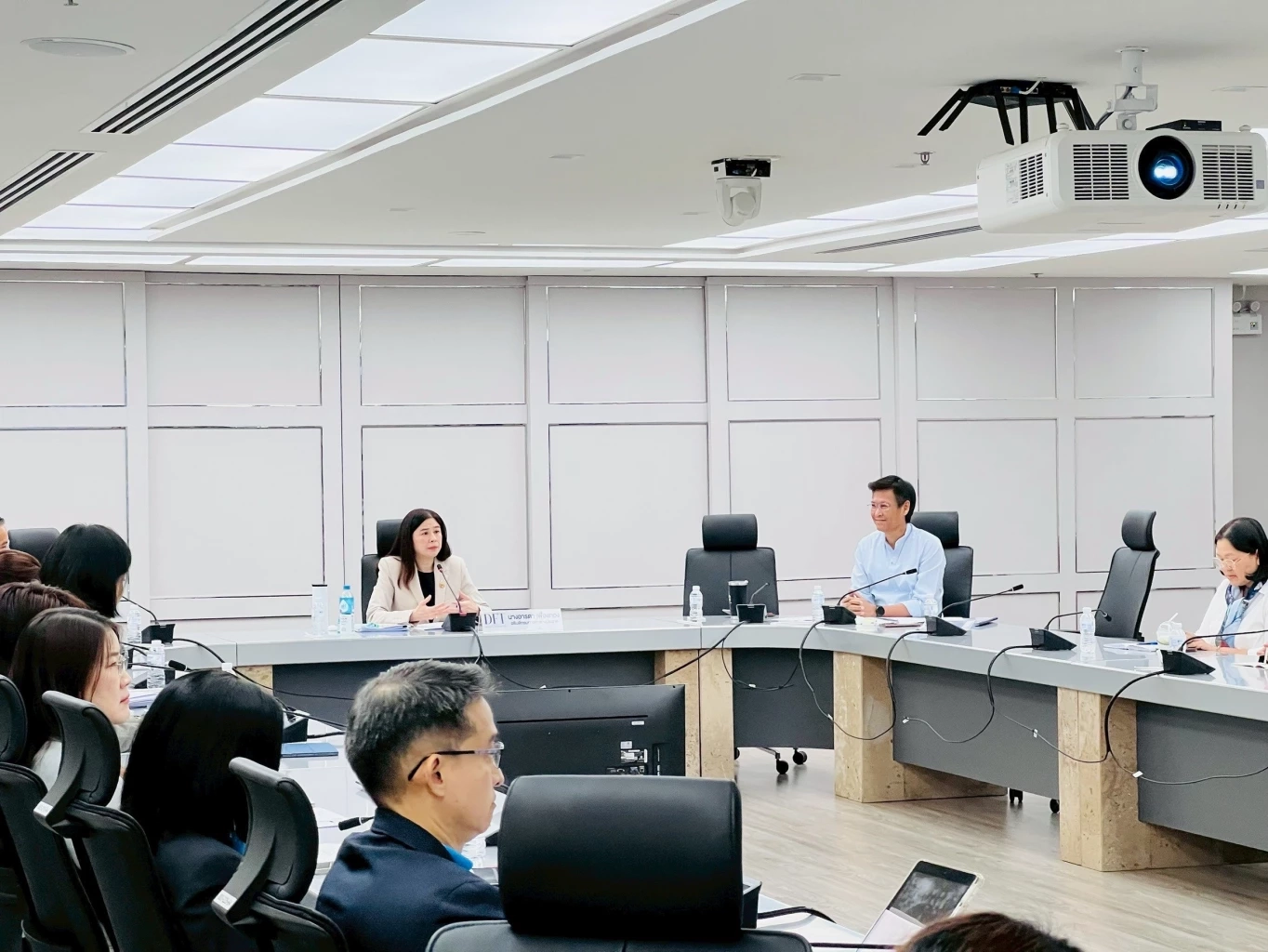 ค้าชายแดน-ผ่านแดนไทย 5 เดือนแรก โตต่อ 11% มูลค่า 8.3 แสนล้าน