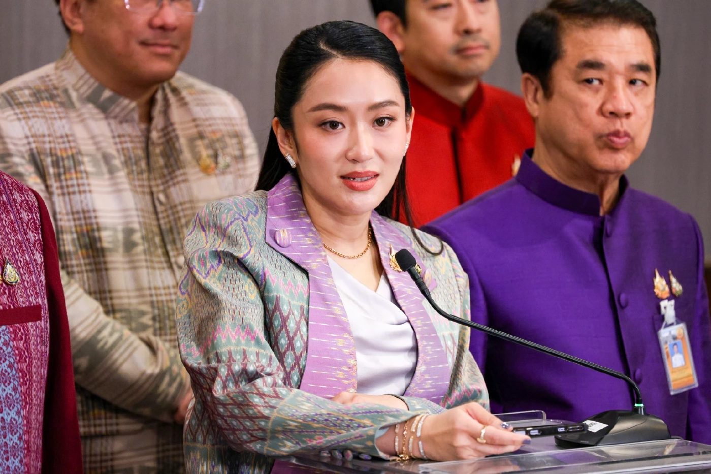 น.ส.แพทองธาร-นายสุริยะ