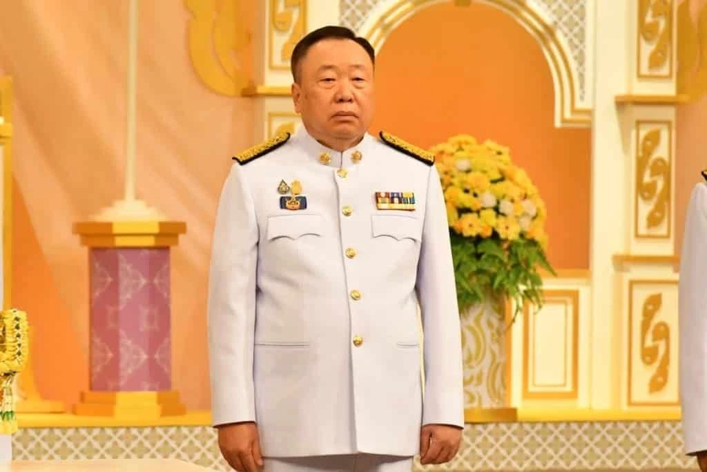 นายสุชาติ ตันเจริญ