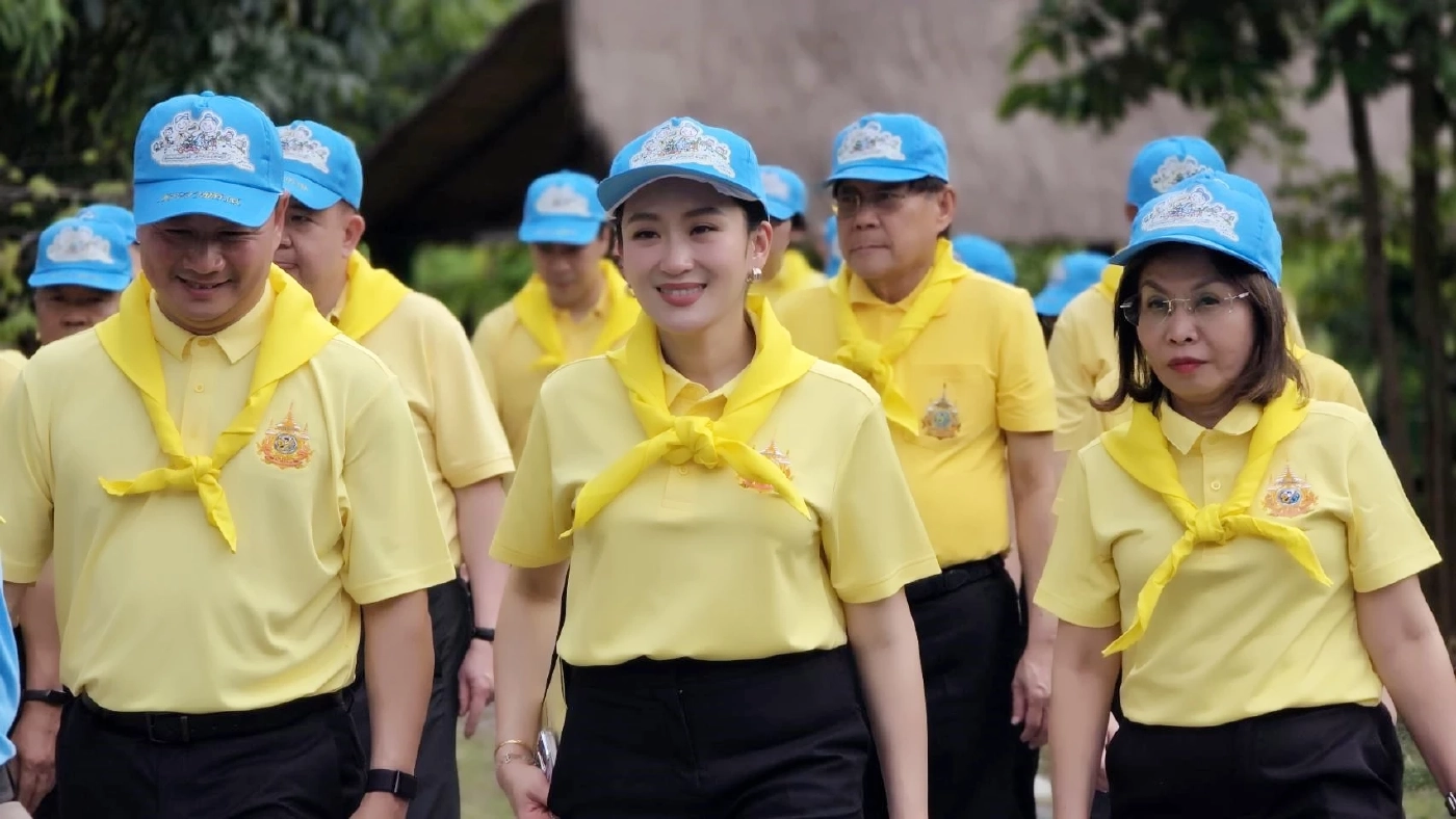 นายกฯ ดูงานศูนย์ฝึกโรงเรียนจิตอาสา904 สีหน้าผ่อนคลายมากขึ้น