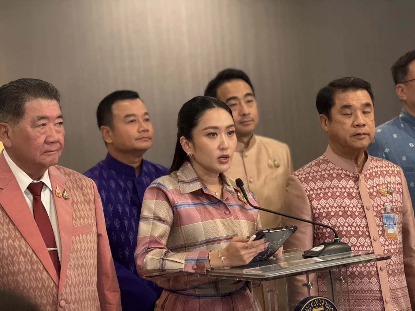 \"แพทองธาร\" ยัน รมว.กลาโหม ต้องเป็นคนเหมาะสม ดูเรื่องชายแดนได้