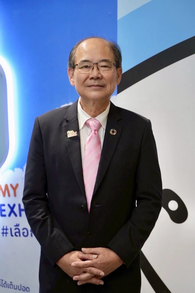 รศ.ดร.ภก.วิทยา กุลสมบูรณ์ กรรมการกองทุนสนับสนุนการสร้างเสริมสุขภาพและกรรมการคณะกรรมการบริหารแผนคณะที่ 1
