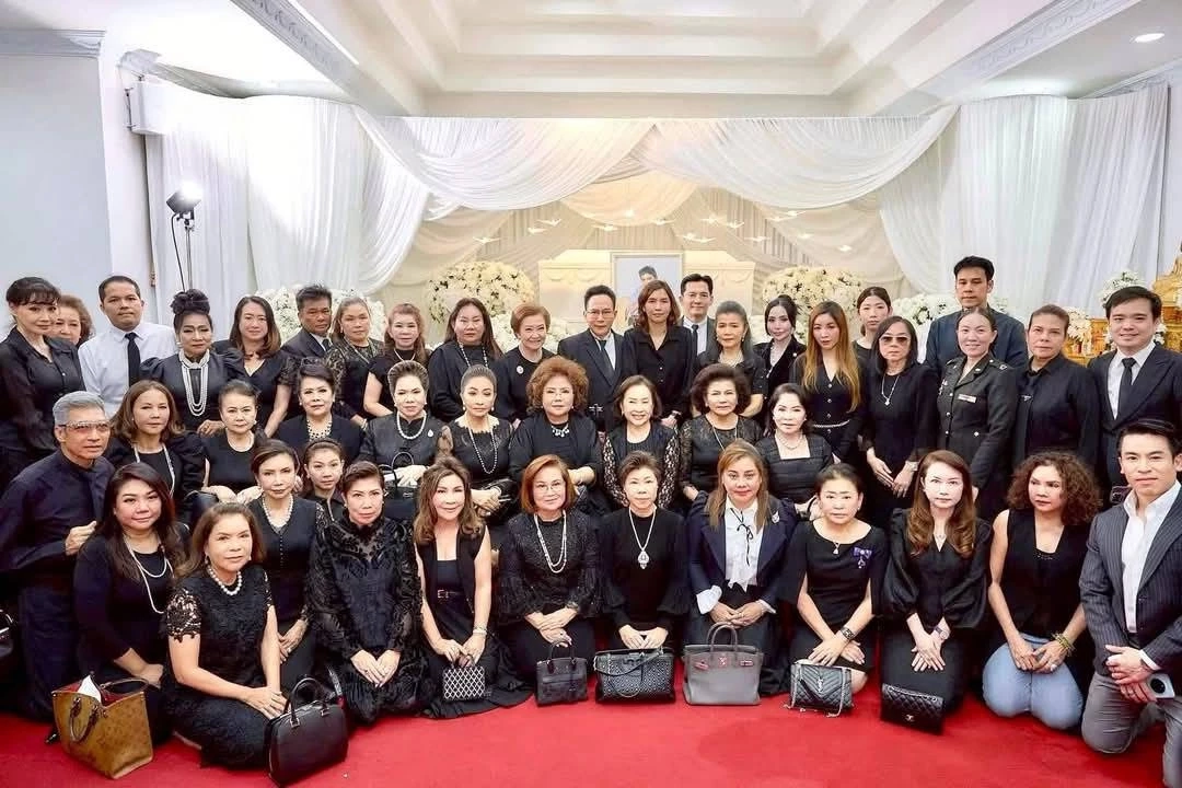 คนบันเทิง แห่ร่วมอาลัย "ไพโรจน์ สังวริบุตร" อดีตพระเอกดัง