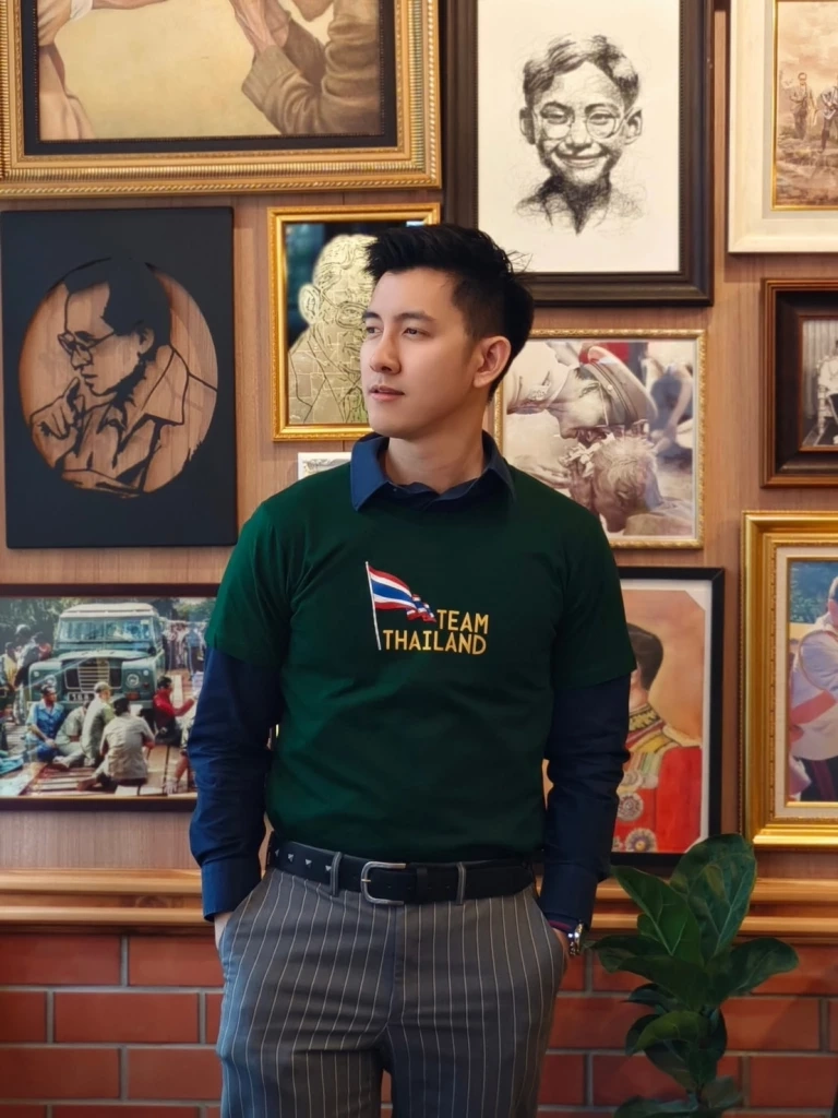 พรรคโอกาสใหม่ ชวนคนรุ่นใหม่ผนึกคนรุ่นเก่าพาการเมืองสู่อนาคต