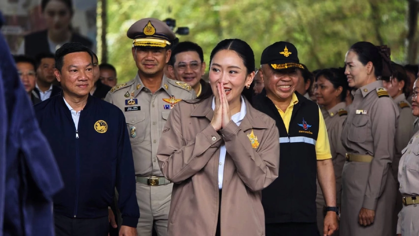 "นายกฯ" เหมา "ข้าวเหนียว-ไก่ย่าง" มอบให้ "ทหาร-ตำรวจ-ฝ่ายปกครอง" สระแก้ว