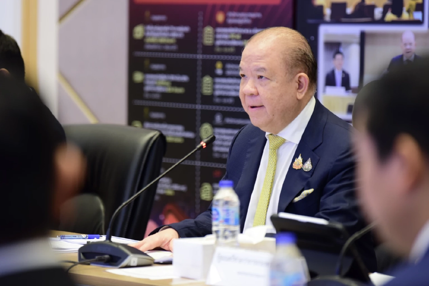 นายพิชัย นริพทะพันธุ์ รัฐมนตรีว่าการกระทรวงพาณิชย์