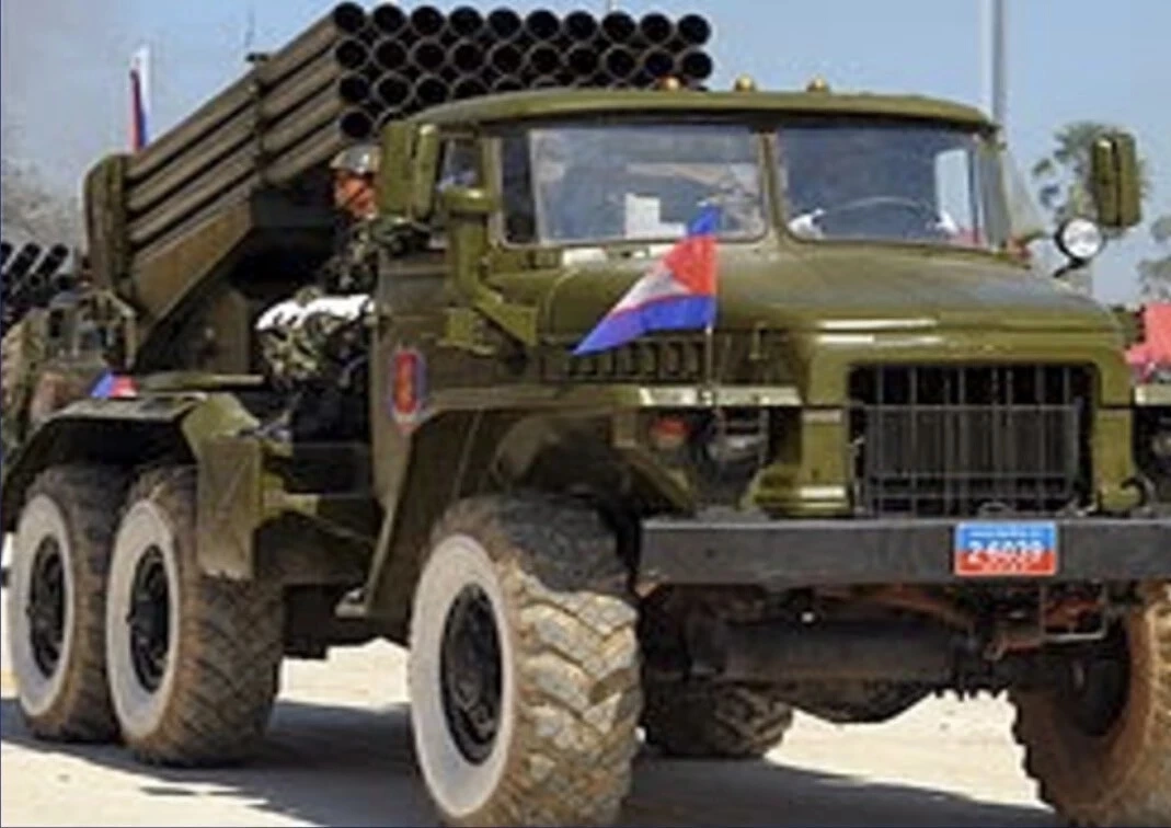 จับโป๊ะ "ฮุนเซน" เช็กคลังอาวุธกัมพูชา แสนยานุภาพทิพย์