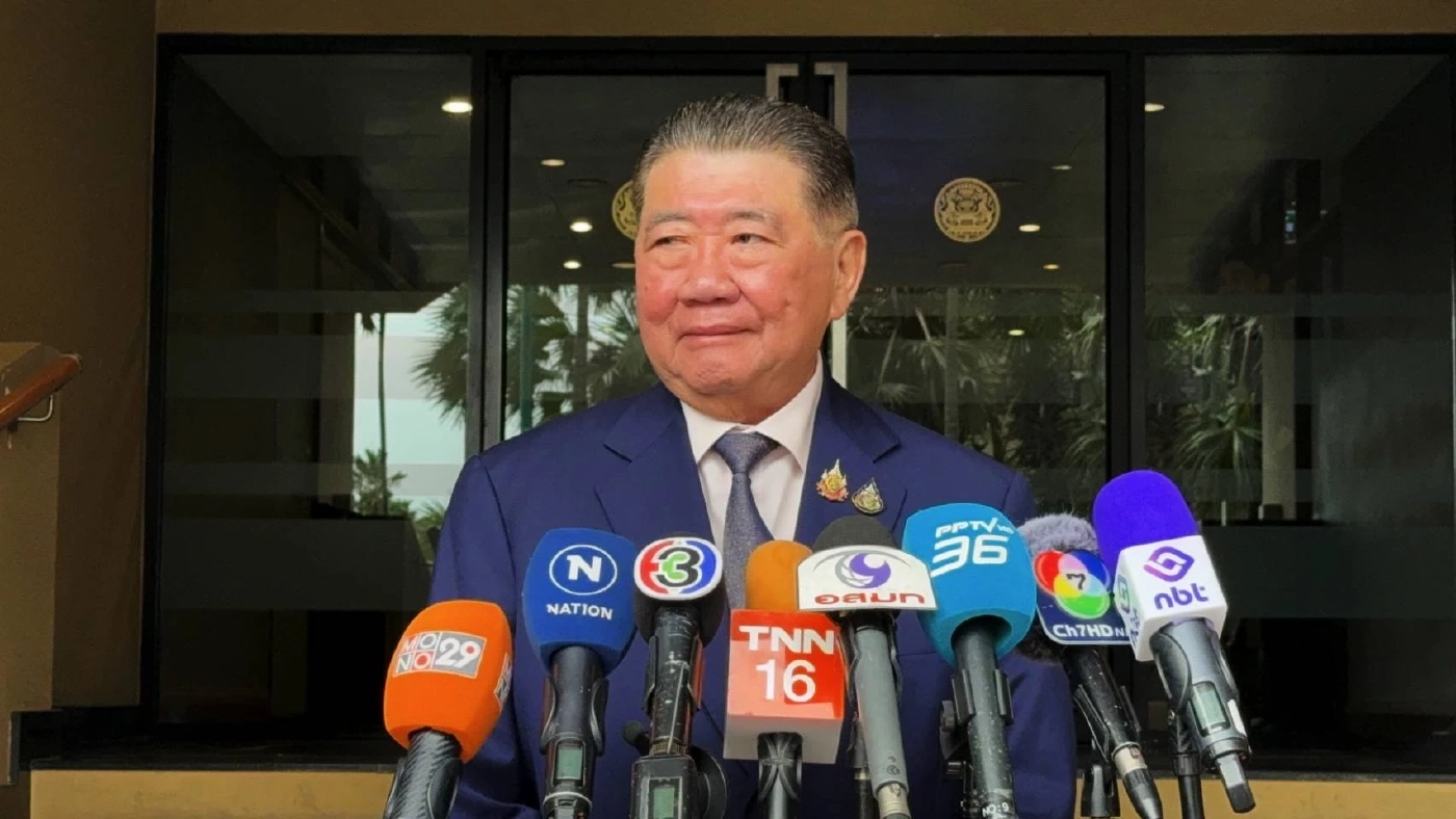 "ภูมิธรรม" วอน อย่าโยงเหตุลอบ "วางระเบิดสนามบินภูเก็ต" กับการ "ระเบิดใต้"