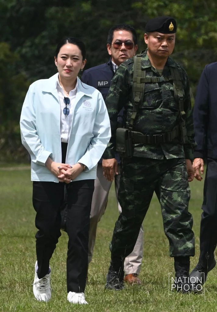 \"มทภ.2\" เผย \"สั่งปิดด่านสายตะกู\" หลัง นักท่องเที่ยวกัมพูชา ร้องเพลงที่ปราสาทตาควาย