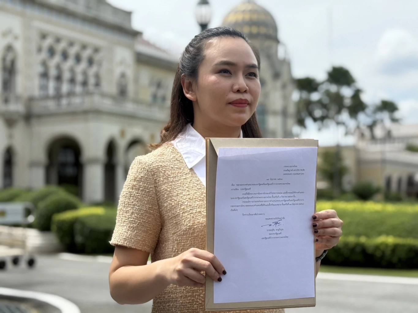 จบจริง! "อนุทิน" เซ็นใบลาออก "รองนายกฯ-มท.1" แล้ว