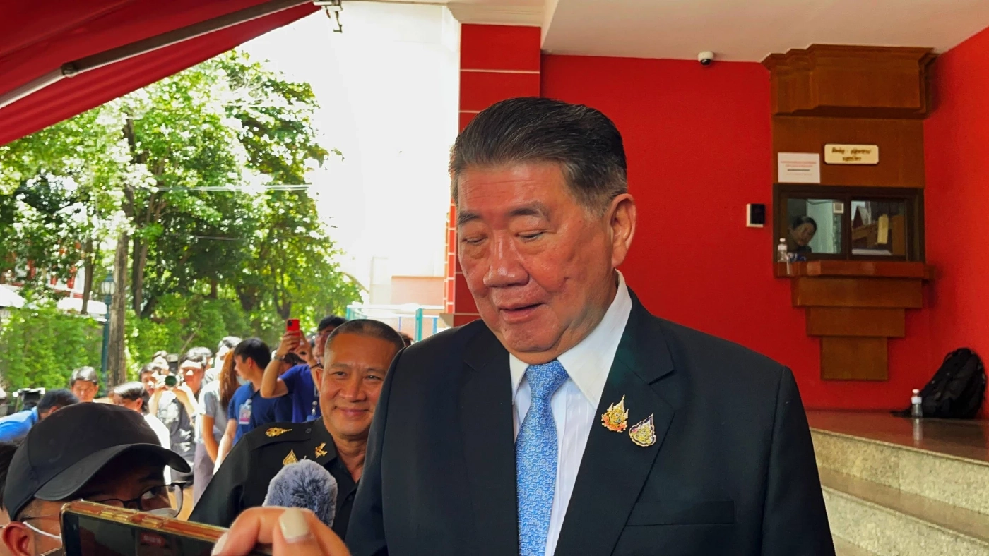 "ภูมิธรรม" ปัดตอบปม "หม่อมปลื้ม" มองสัมพันธ์ "ทักษิณ-ฮุน เซน" เป็นอุปสรรคแก้ปัญหา