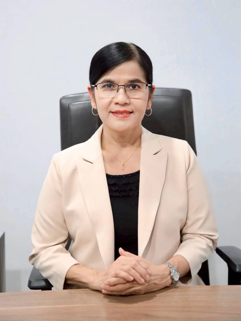 นางเกษร กำเหนิดเพ็ชร รองผู้อำนวยการสำนักงานศิลปวัฒนธรรมร่วมสมัย รักษาราชการแทนผู้อำนวยการสำนักงานศิลปวัฒนธรรมร่วมสมัย (สศร.) 