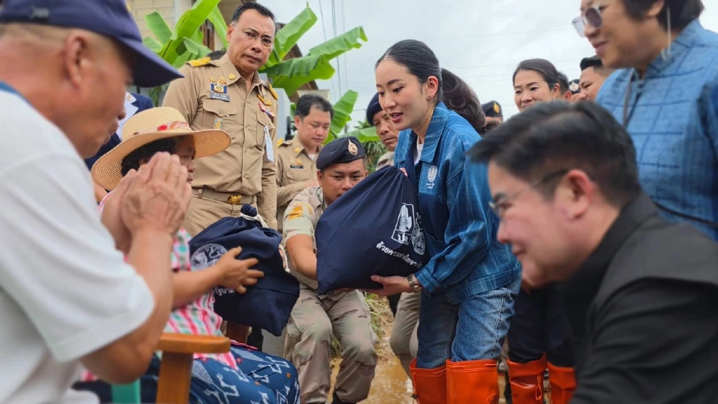 "นายกฯ" ลงพื้นที่เชียงราย​ ให้กำลังใจมอบถุงยังชีพ​ ยันรัฐบาลไม่ละเลยประชาชน