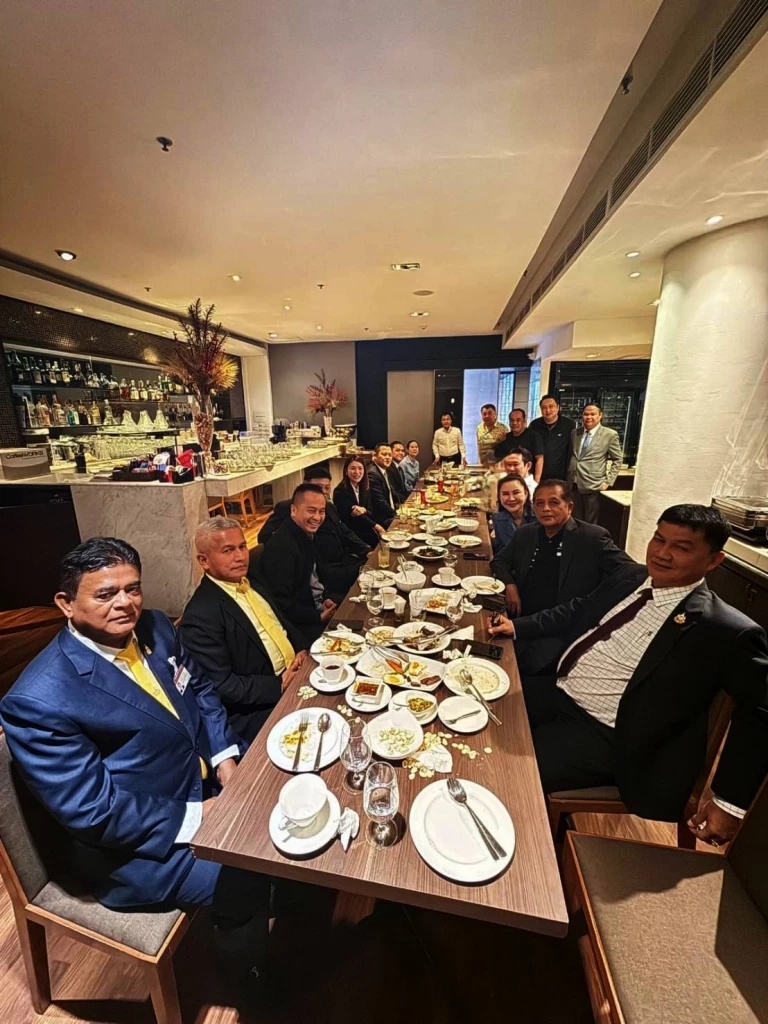 ระดมพล คน "รวมไทยสร้างชาติ" จับตา "23 สส." ซบ "โอกาสใหม่"