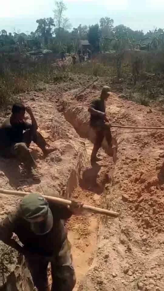 ทหารกัมพูชาขุด "คูเลต" ชายแดนสระแก้ว กองกำลังบูรพาแจงภาพเก่า