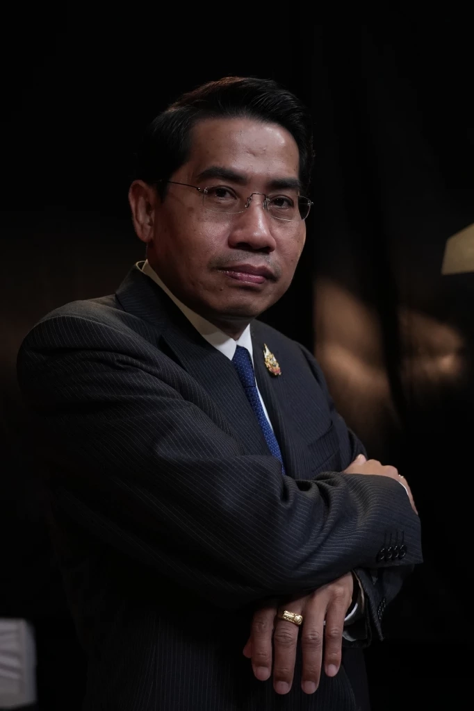 ดร.ณัฐวุฒิ  วงศ์เนียม นักกฎหมายมหาชน 