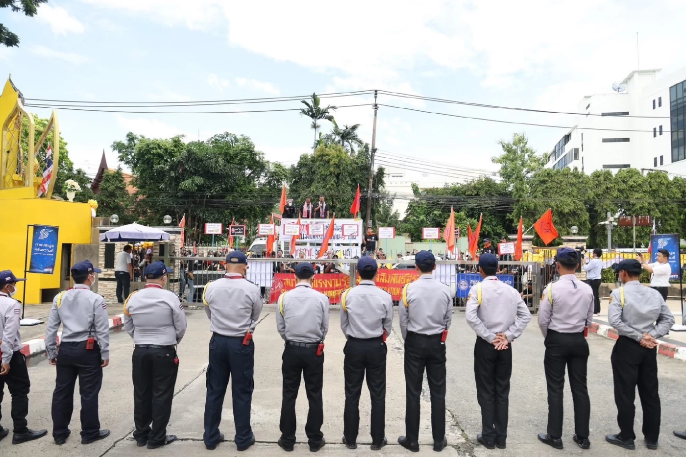 ผลประมูลคลื่นความถี่ กิจการโทรคมนาคม 4.1 หมื่นล้าน 2 บริษัทชนะ