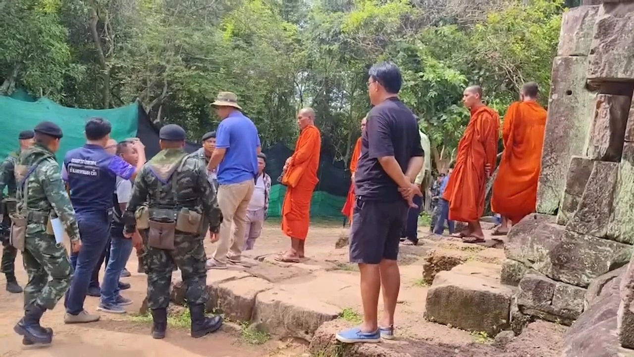 \"กัมพูชา\" ยั่วยุไทยไม่เลิก เกณฑ์คนขึ้นปราสาท ป่วนชายแดน