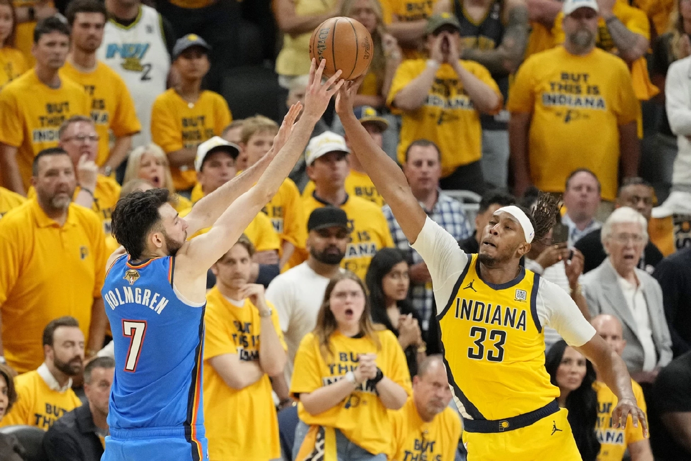 "เพเซอร์ส" แซงชนะ "ธันเดอร์" 116-107 ขึ้นนำ 2-1 ใน NBA Finals