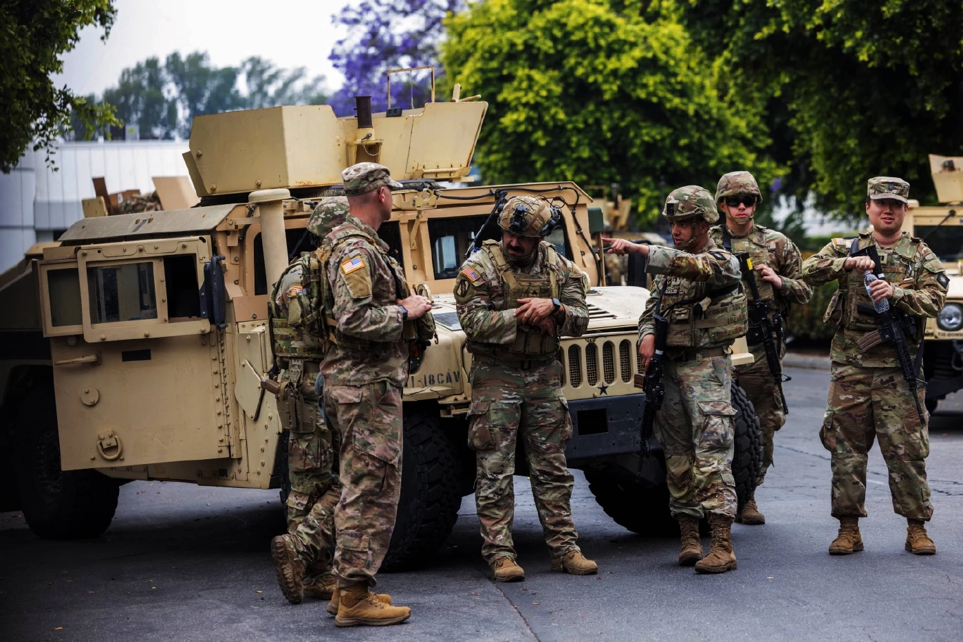 "ทรัมป์" ไฟเขียว "ทหาร-นาวิก"  เตรียมใช้โดรนทหารตรวจการ จับผู้ประท้วงใน LA