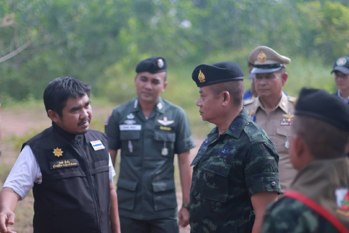 "มทภ.4" ลงพื้นที่ตรวจสอบ "โดรน" ต้องสงสัยฝังดิน คาดเตรียม "ก่อเหตุ-ขนสิ่งผิดกฎหมาย"