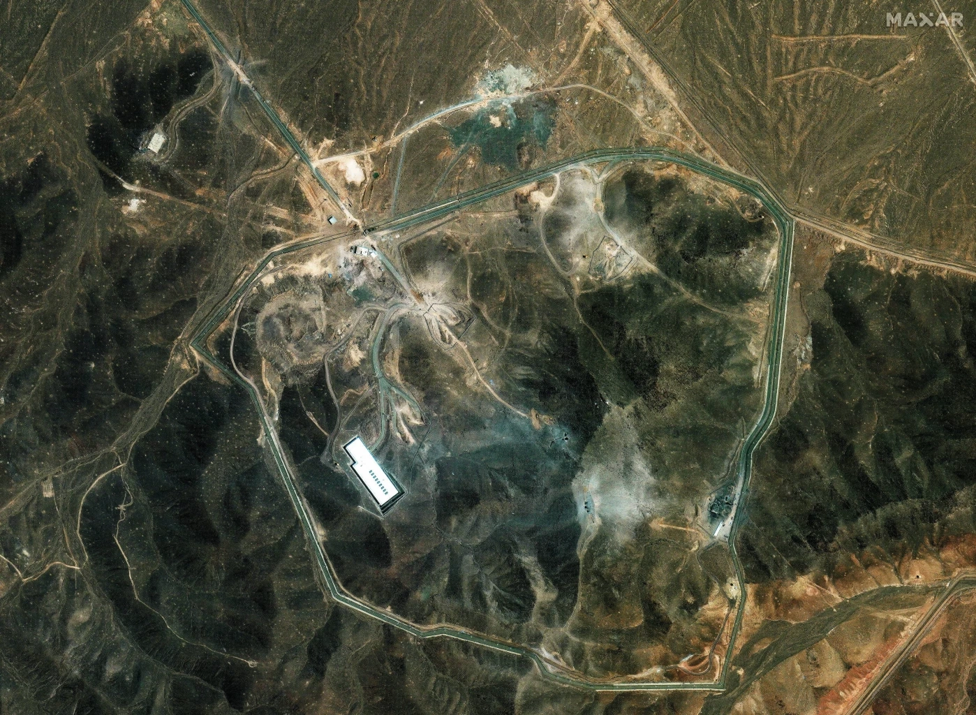 "ทรัมป์" เตือน "คาเมเนอี" ผู้นำอิหร่าน เกือบตายอย่างน่าทุเรศ