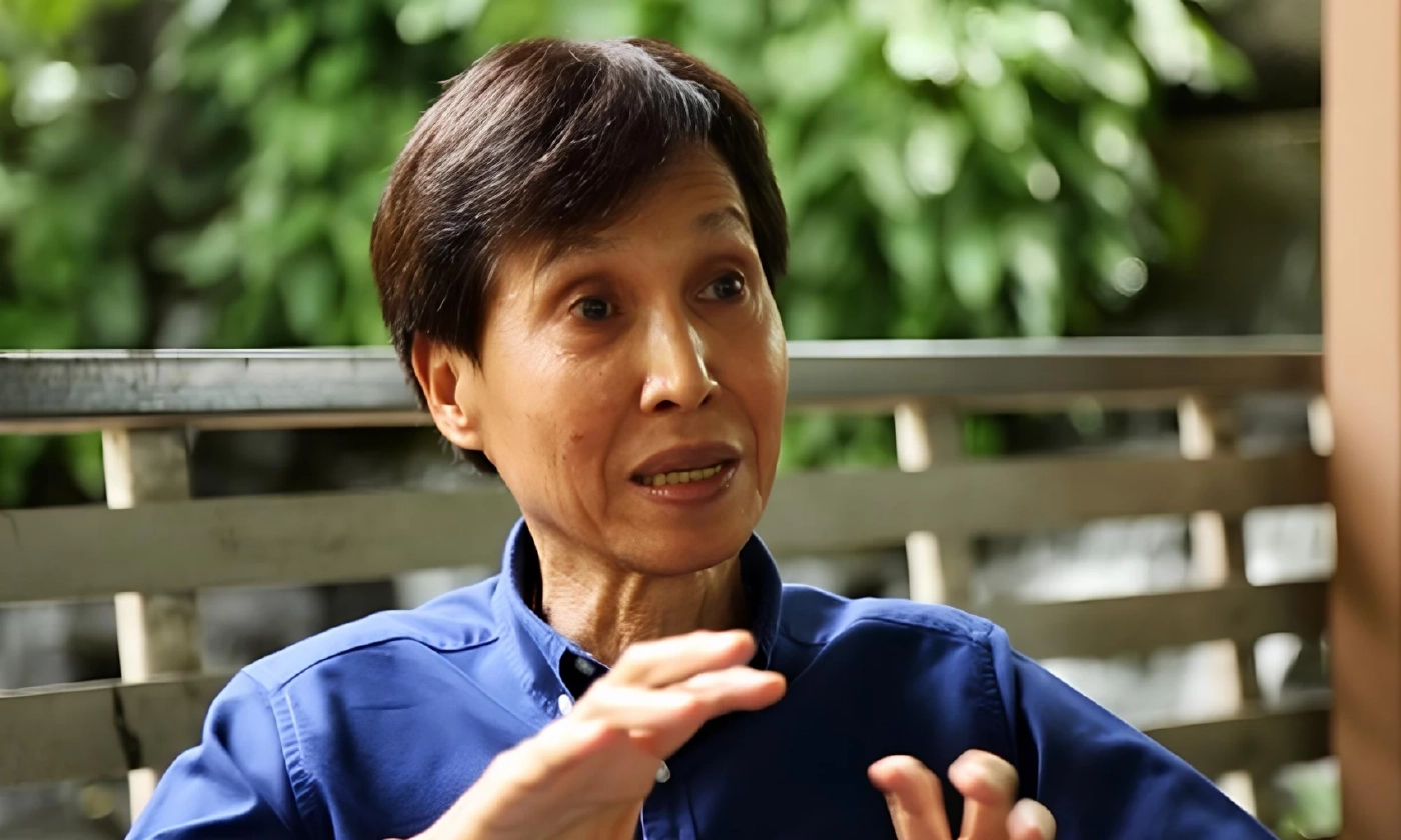 อาจารย์พันธ์ศักดิ์ อาภาขจร ผู้เชี่ยวชาญด้านเทคโนโลยีการสื่อสาร