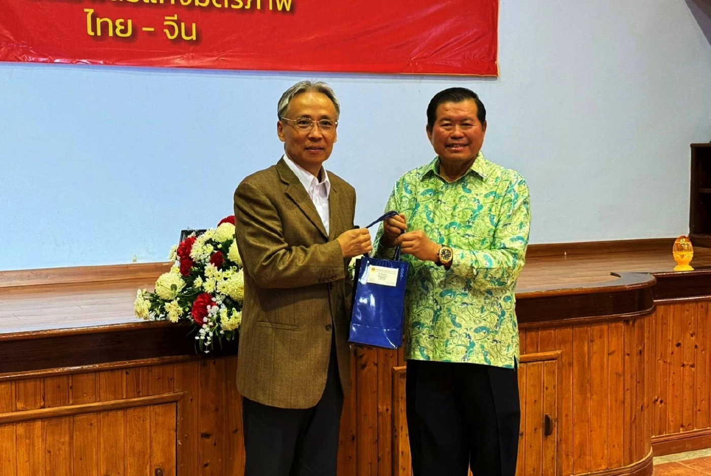 “นิพนธ์” เปิดบ้านต้อนรับ \"กงสุลใหญ่จีน\" ประจำสงขลา ส่งเสริมร่วมมือเศรษฐกิจ \"ไทย–จีน\"