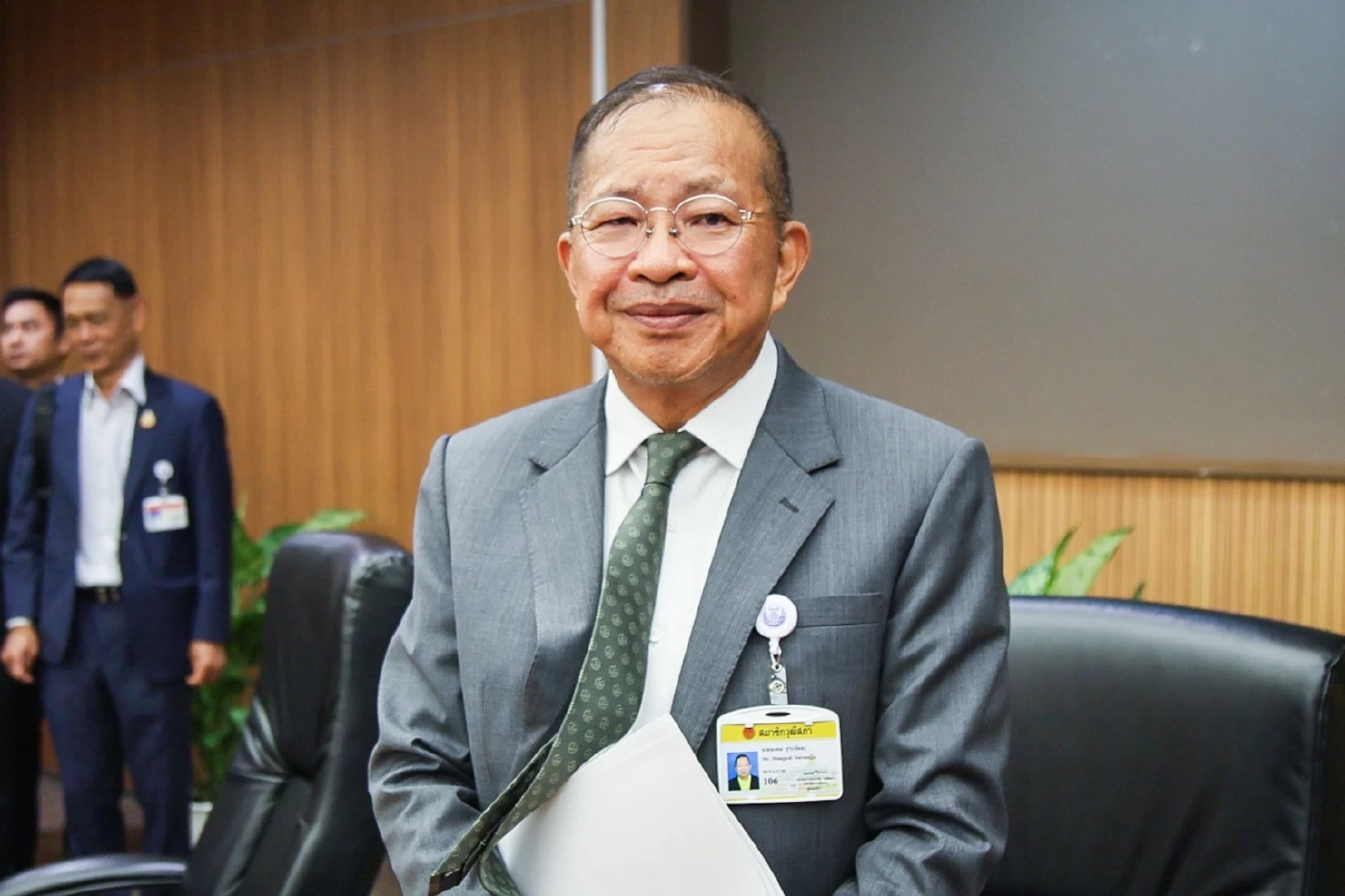 "ประธานวุฒิสภา" ยกคำสอนพ่อแม่ "เสียอะไรเสียได้ อย่าเสียสัจจะ จะไม่มีใครคบ ชีวิตจะไม่เหลืออะไรเลย"