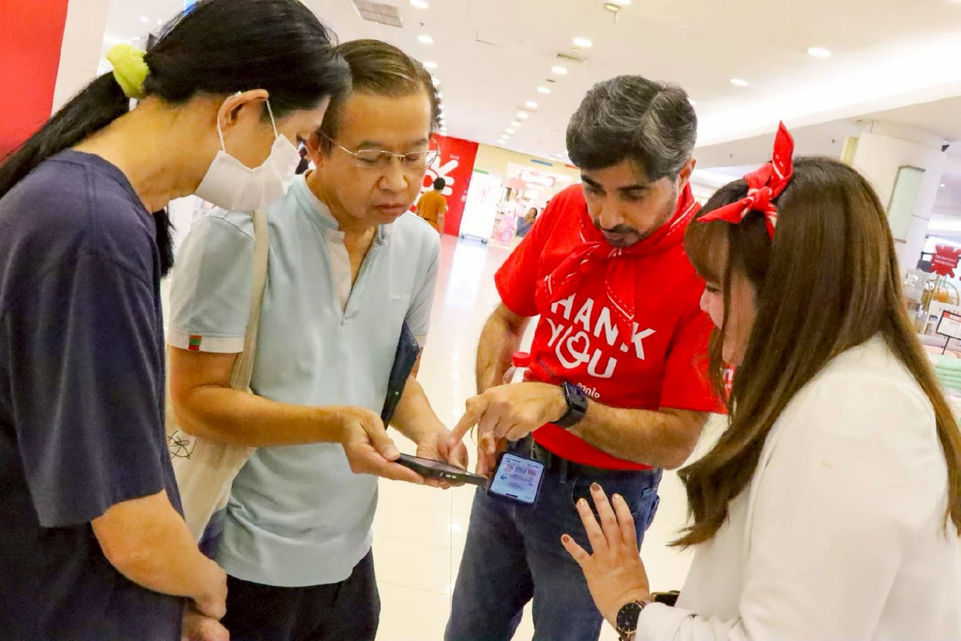 ทรูรวมพนักงานกว่า 1,400 คน ทั่วประเทศ ลงพื้นที่รับฟังลูกค้า ยกระดับบริการ พร้อมมอบสิทธิพิเศษจัดเต็ม