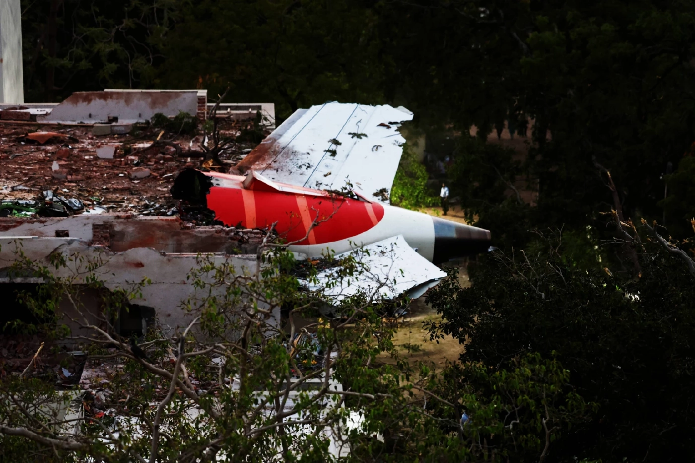 ขนลุกซู่! "เจมส์ เรืองศักดิ์" เผย ผู้รอดชีวิต "เครื่องบินอินเดียตก" นั่งเลขที่เดียวกับผม