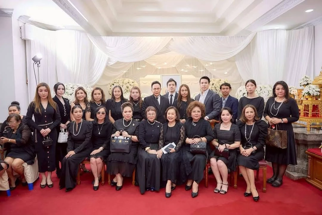 คนบันเทิง แห่ร่วมอาลัย "ไพโรจน์ สังวริบุตร" อดีตพระเอกดัง