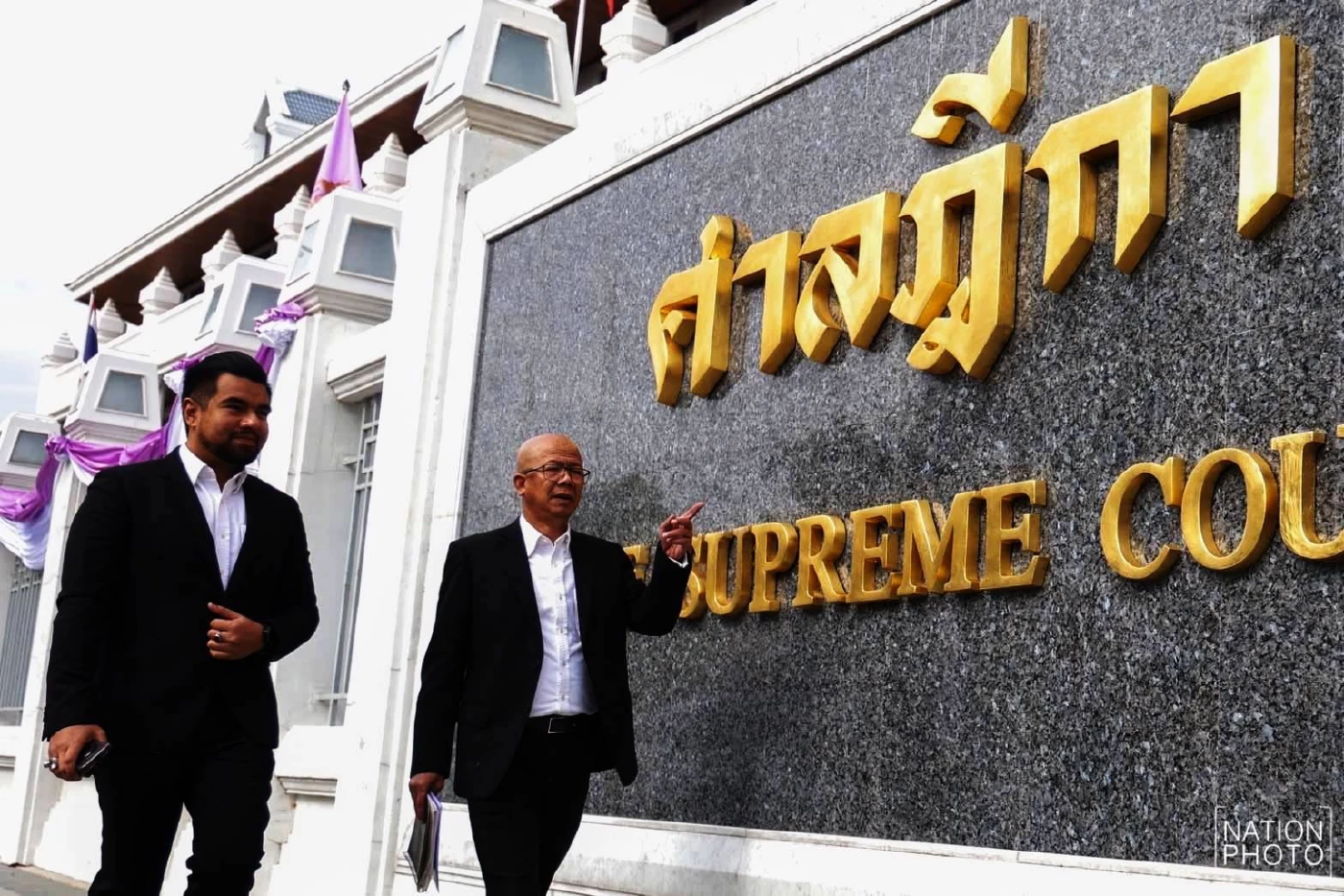 \"ชาญชัย - ทนายนกเขา - หมอตุลย์\" ร่วมสังเกตการณ์ไต่สวนคดี \"ทักษิณชั้น 14\"