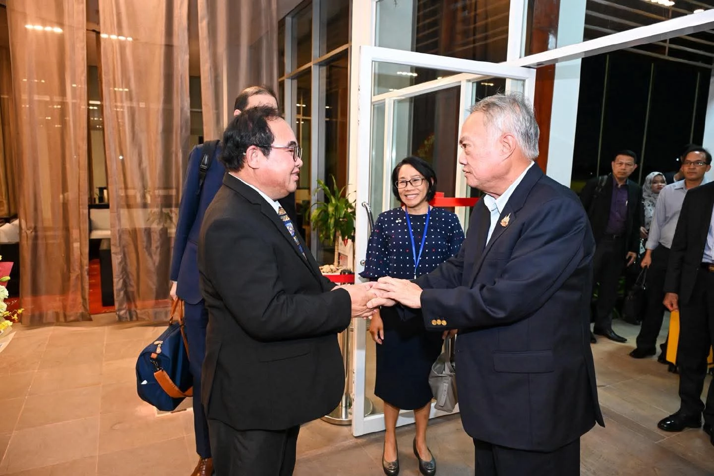 ประธาน กมธ.JBC ฝ่ายไทย นำคณะผู้แทนเดินทางถึงกรุงพนมเปญแล้ว