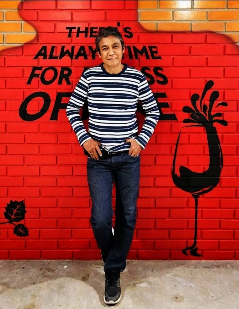 ช็อกวงการบันเทิง! "เอ๋ ไพโรจน์ สังวริบุตร" อดีตพระเอกดัง จากไปอย่างสงบ