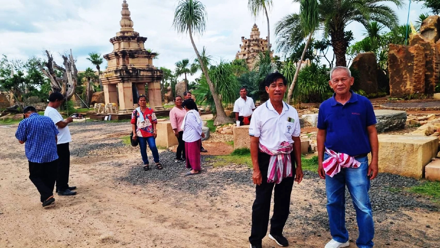 ไวยาวัจกร "วัดภูม่านฟ้า" โต้ ไม่ได้สร้างเลียนแบบ "นครวัด" รมว.วัฒนธรรมฯ กัมพูชา เคยตรวจสอบแล้วชี้ "ไม่ได้เลียนแบบ"