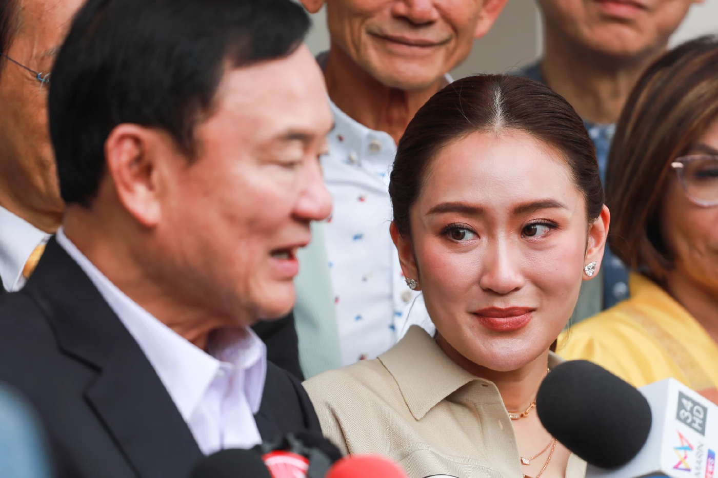 ลุ้นเหนื่อยปรับ ครม. ตั้งตารอ..นายกฯอิ๊งค์! พ่อลูกงัดข้อกัน