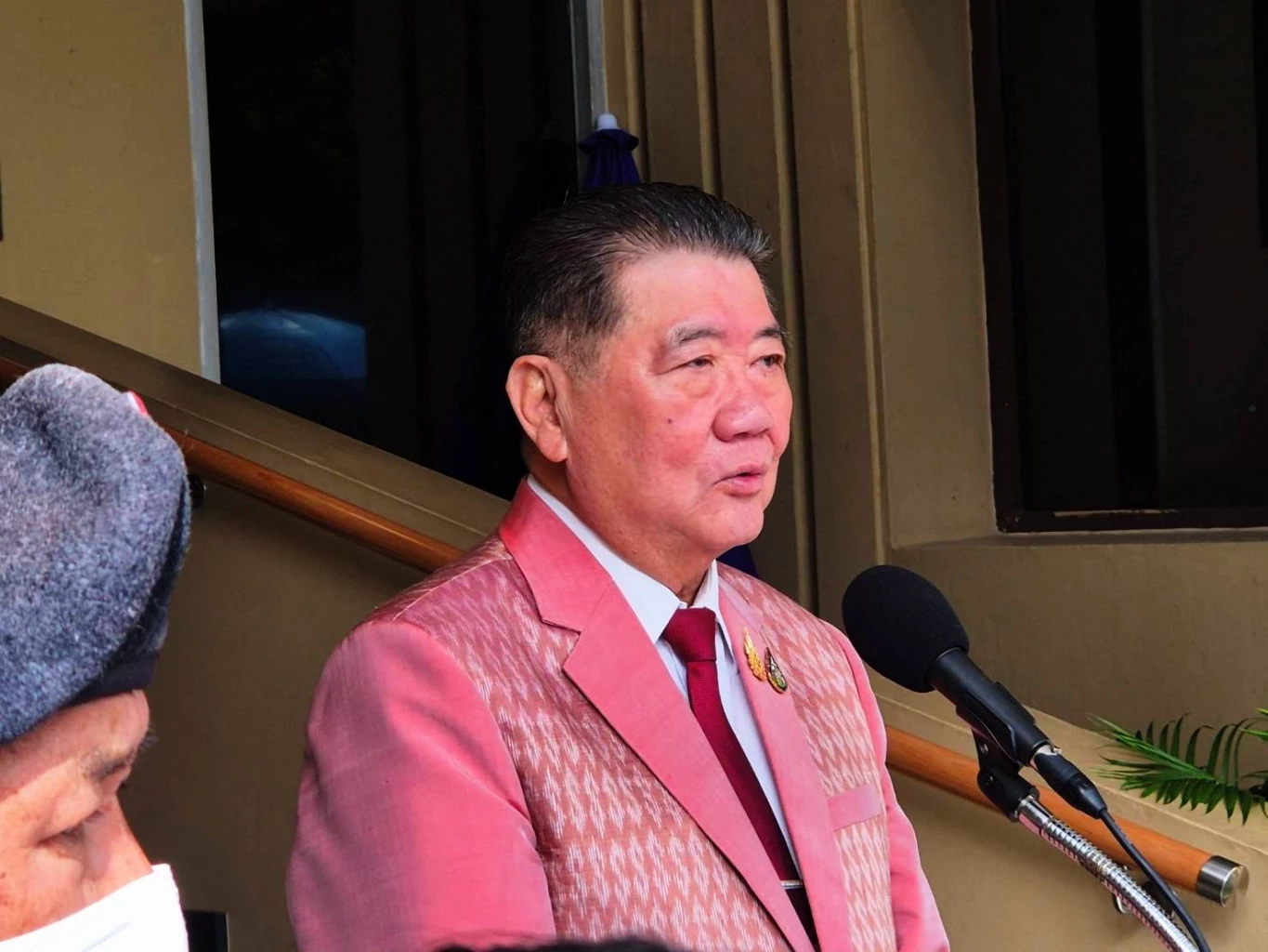 "ภูมิธรรม" ชี้ "มทภ.2" ชงปิด "ปราสาทตาเมือนธม"  ได้หากสถานการณ์ตึงเครียด