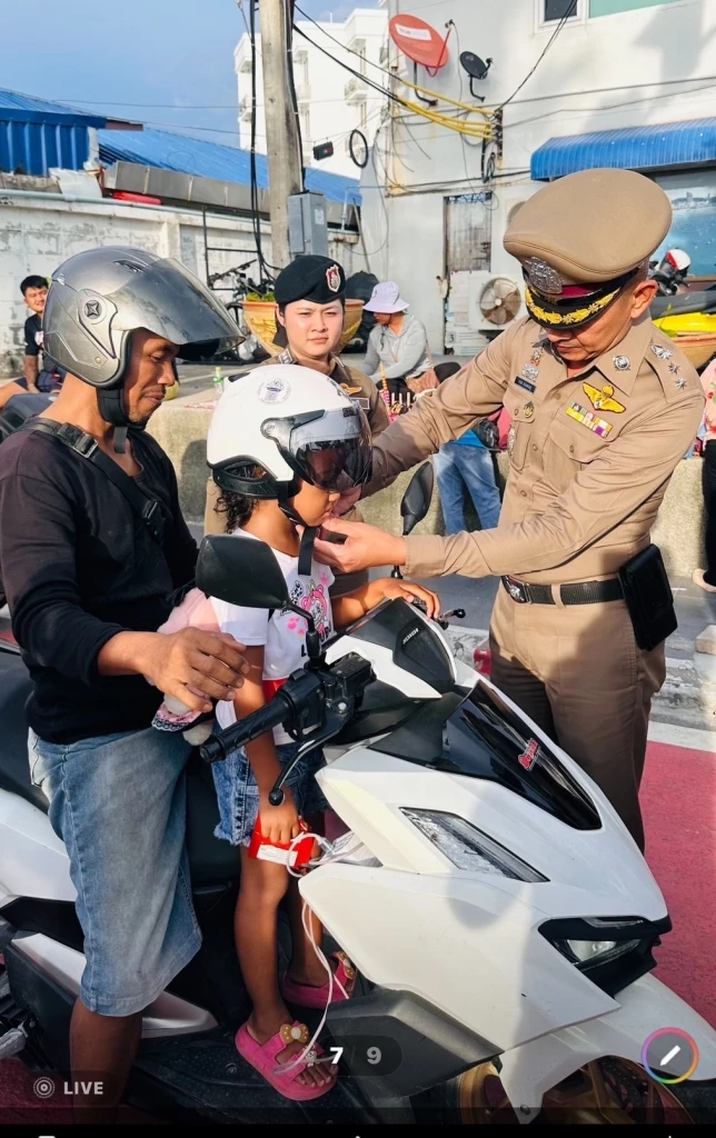 นายกอิ๊งค์ ชม ตร.เข้มงวดจับหมวกกันน็อค เพิ่มความปลอดภัยประชาชน