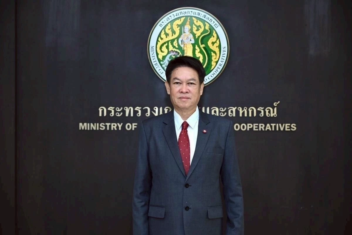 รมช.เกษตรฯ เร่งแก้ปัญหาด้วงดำระบาดทำต้นข้าวเสียหายอย่างหนัก