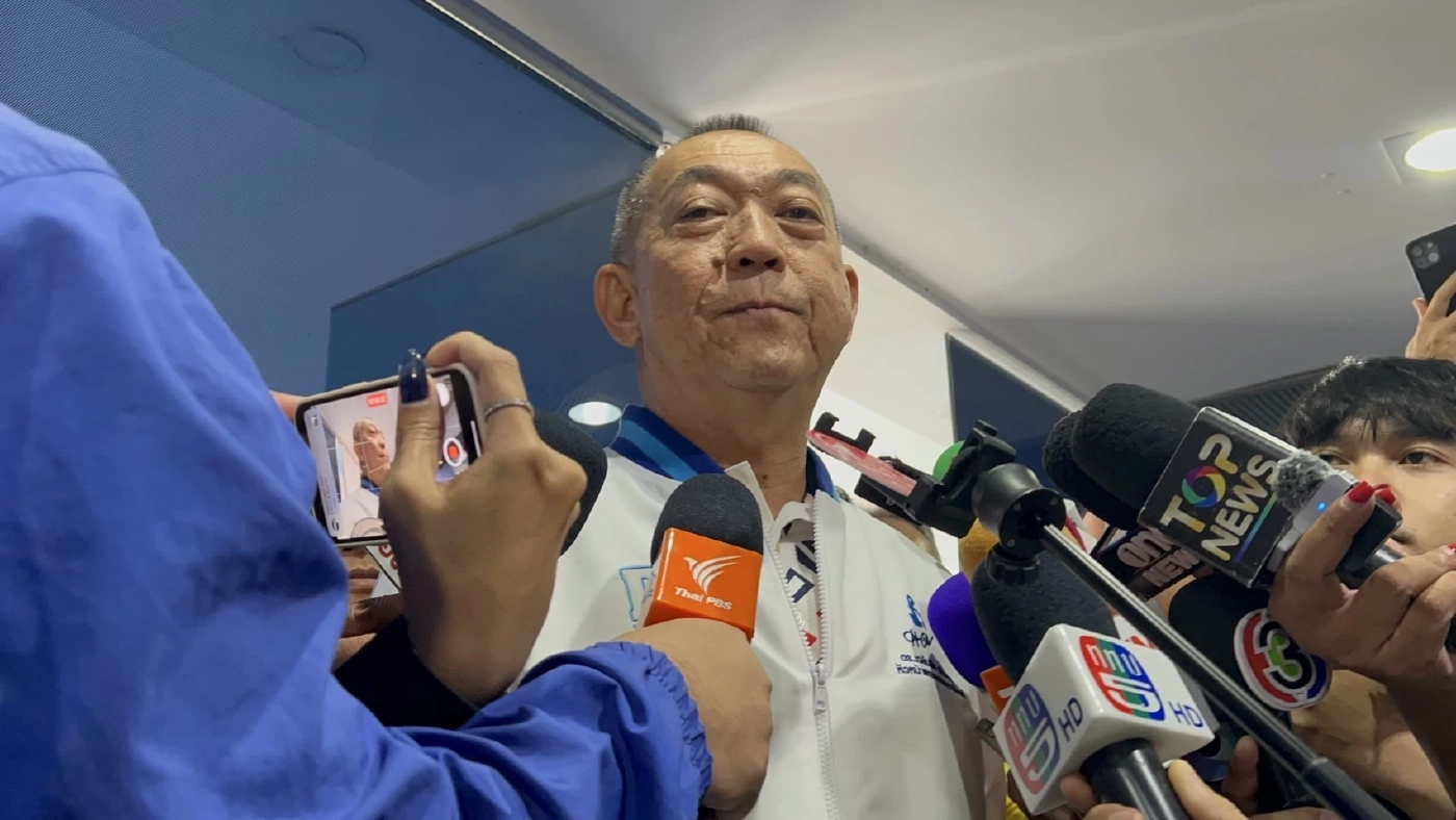 นายเฉลิมชัย ศรีอ่อน หัวหน้าพรรคประชาธิปัตย์