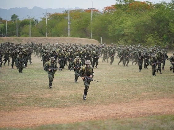 ทหารราบ-ปืนใหญ่-สไตร์เกอร์ ทัพ1 พร้อมเสริมทัพชายแดนไทย-กัมพูชา