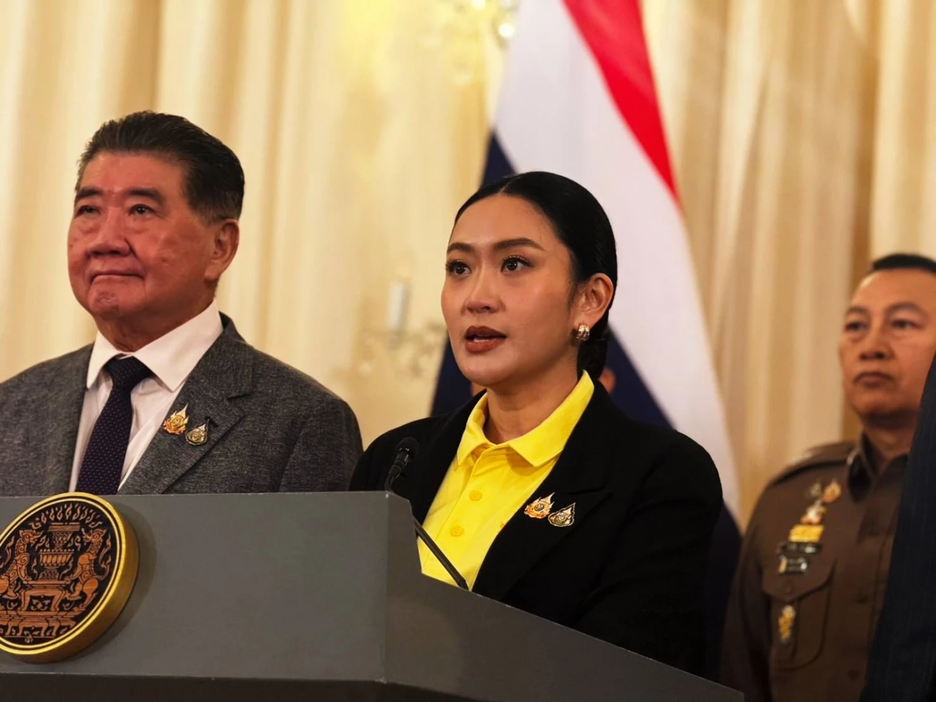 "นายกฯอิ๊งค์" น้ำตาคลอ แถลง "ขออภัย คนไทย" ปม "คลิปเสียงคุย ฮุนเซน"