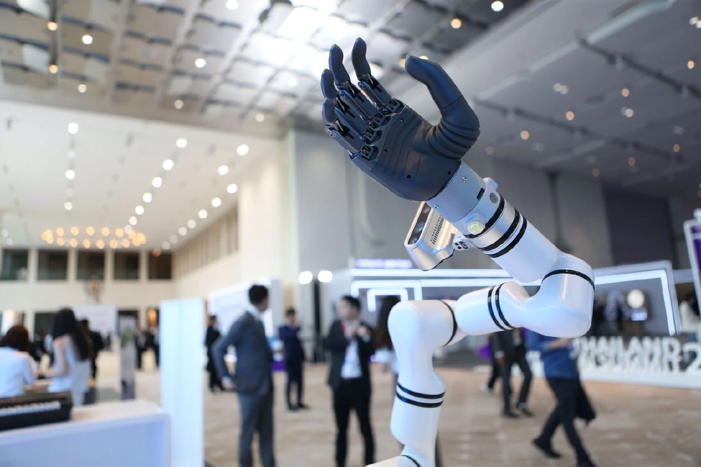 กระทรวงดีอีดันไทยศูนย์กลางด้านดิจิทัล - AI ของอาเซียน