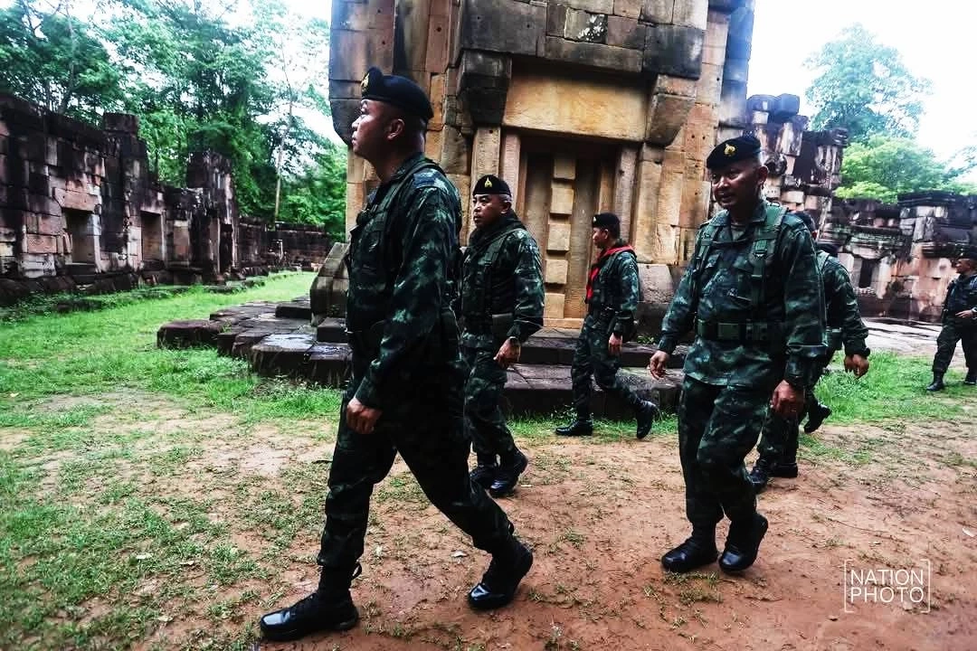 "มทภ.2" ตรวจเยี่ยมให้กำลังใจทหารประจำฐาน "ปราสาทตาเมือนธม"