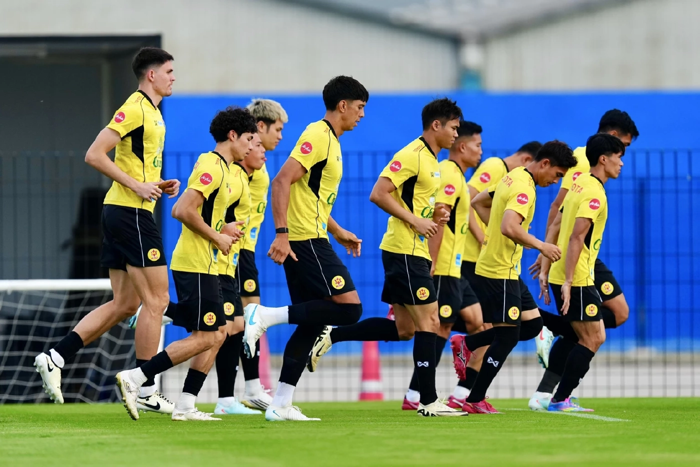 ไทยอุ่นเครื่อง 2 นัดวันนี้! U23 พบฮ่องกง-ชุดใหญ่เจออินเดีย