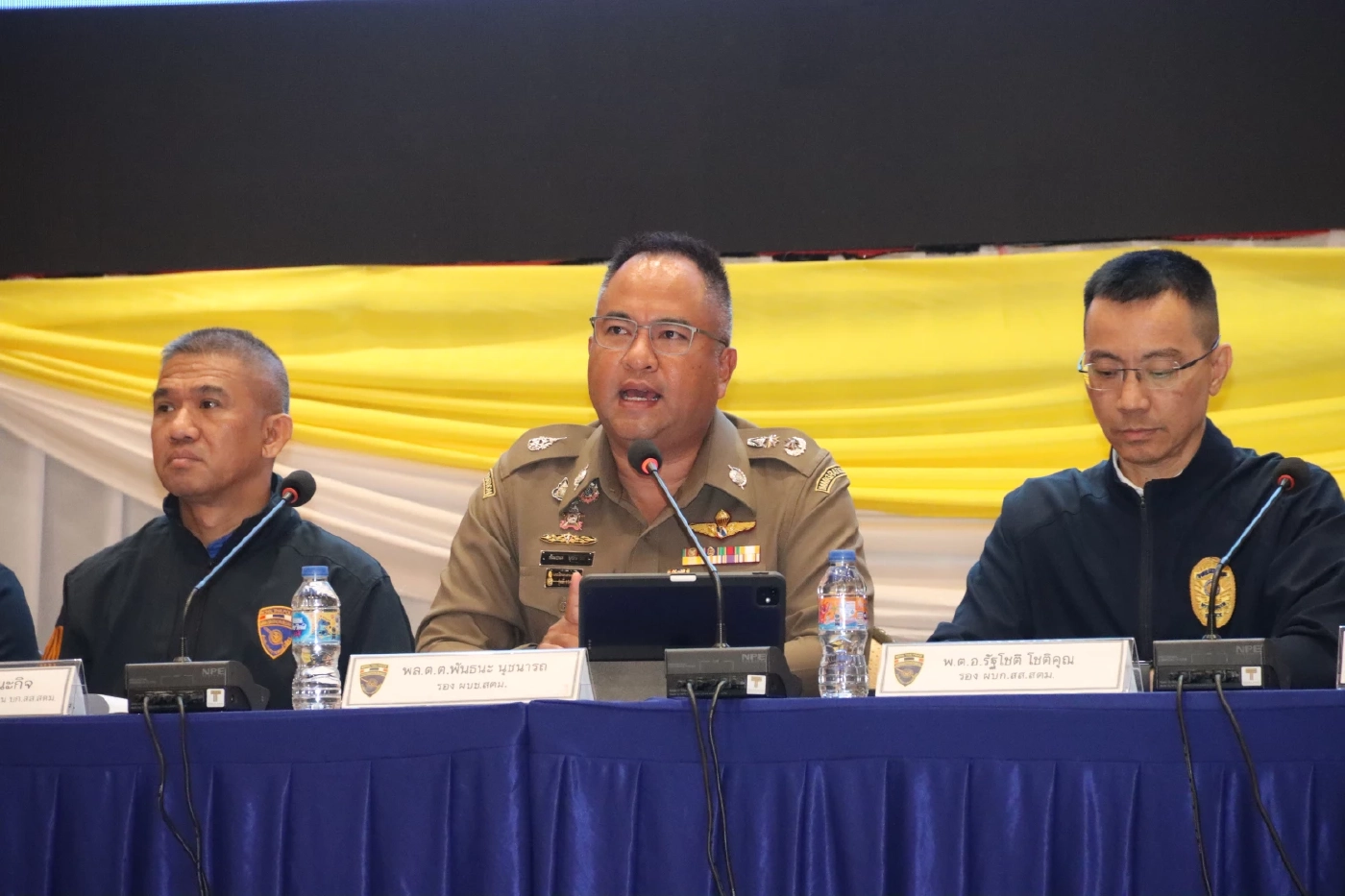 สตม.โชว์ผลงาน จับจีนคดีขโมยเงิน 339 ล้านหยวน - จับแก๊งคอลฯไต้หวัน