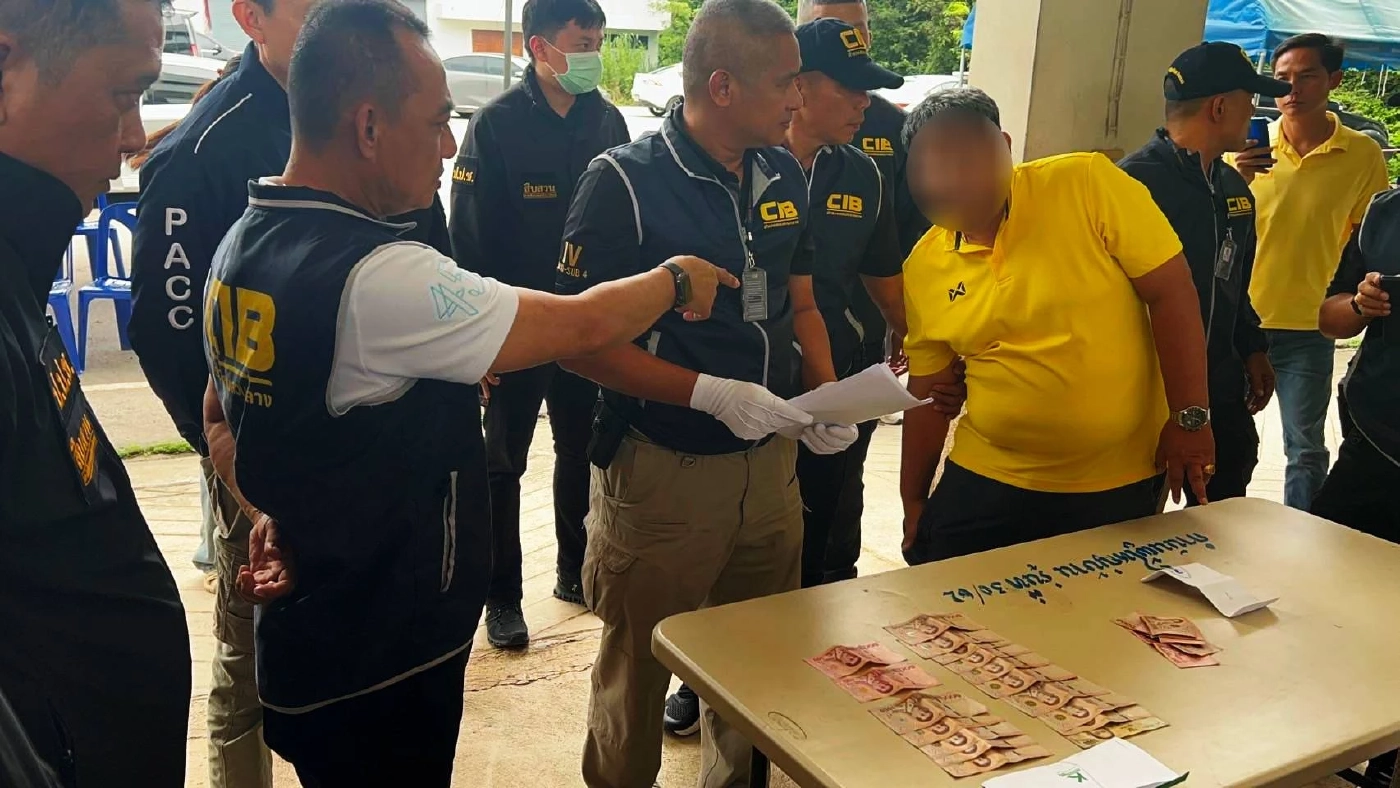 ด่วน ! "บิ๊กเต่า" นำทีมบุกรวบ "ปลัดจอมแฉ" เชียงใหม่ รีดไถเงิน "ค่าหัวคิว" ขึ้นทะเบียนแรงงานต่างด้าว