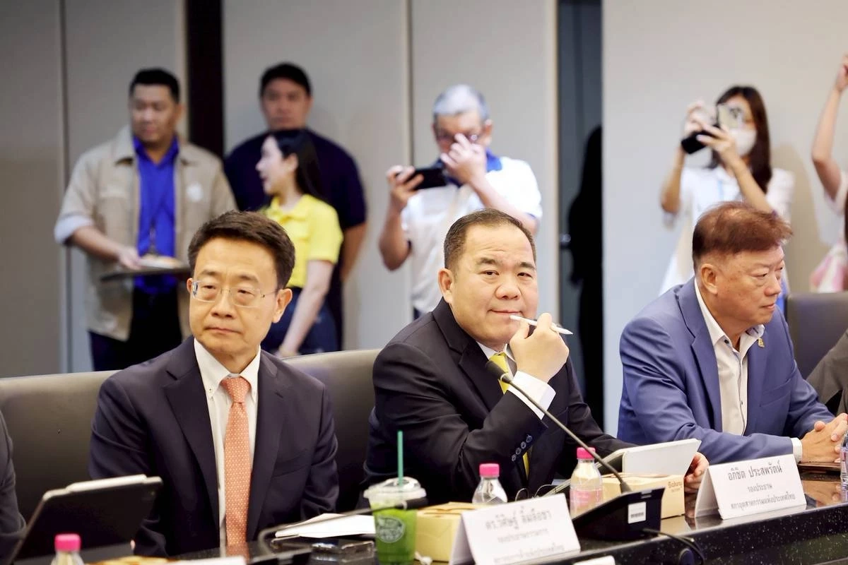 ‘พิชัย’ สั่งการบ้านเอกชน ประเมินผลกระทบภาษีทรัมป์รายธุรกิจ