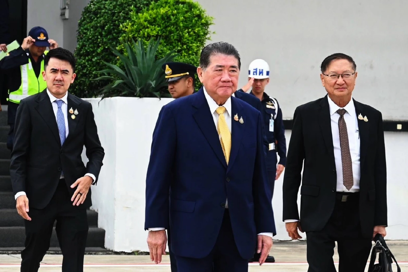 “ภูมิธรรม” นำคณะบินมาเลเซีย คุย “ฮุน มาเนต” เพื่อเจรจา หยุดยิงทันที